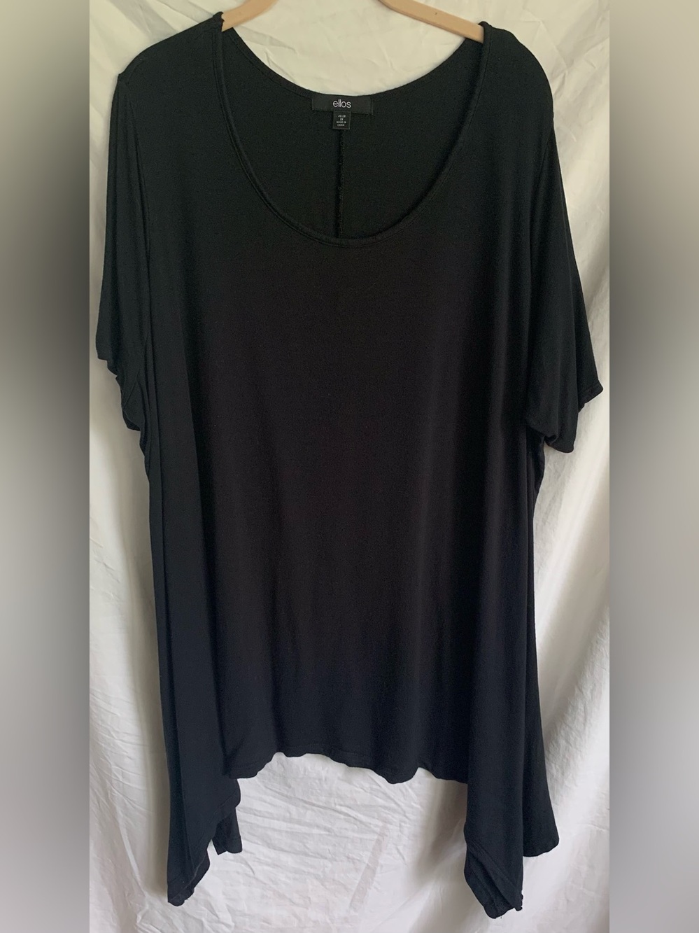 ellos Black Scoop Neck Sharkbite Hem Tunic Top